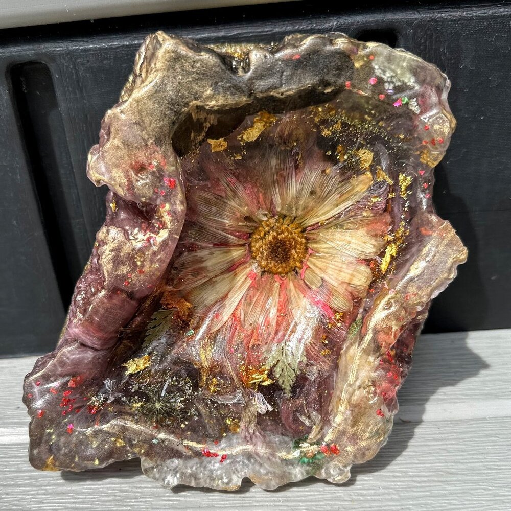 Handmade Resin Flower Jewelry Dish Gold Leaf Pressed Flower Ring Holder Trinket - Picture 8 of 8